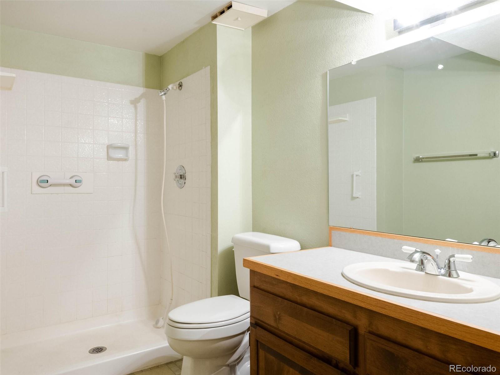 7925 W Layton Avenue Unit: 306