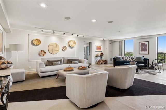 460 S Marion Parkway Unit: 1856