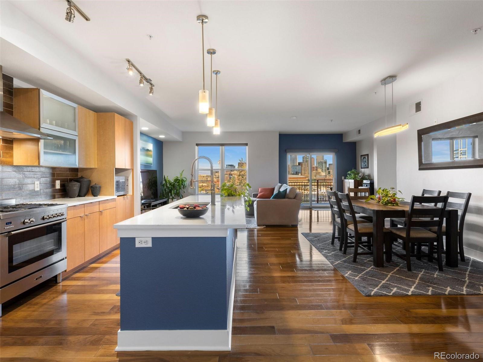 2240 N Clay Street Unit: 607