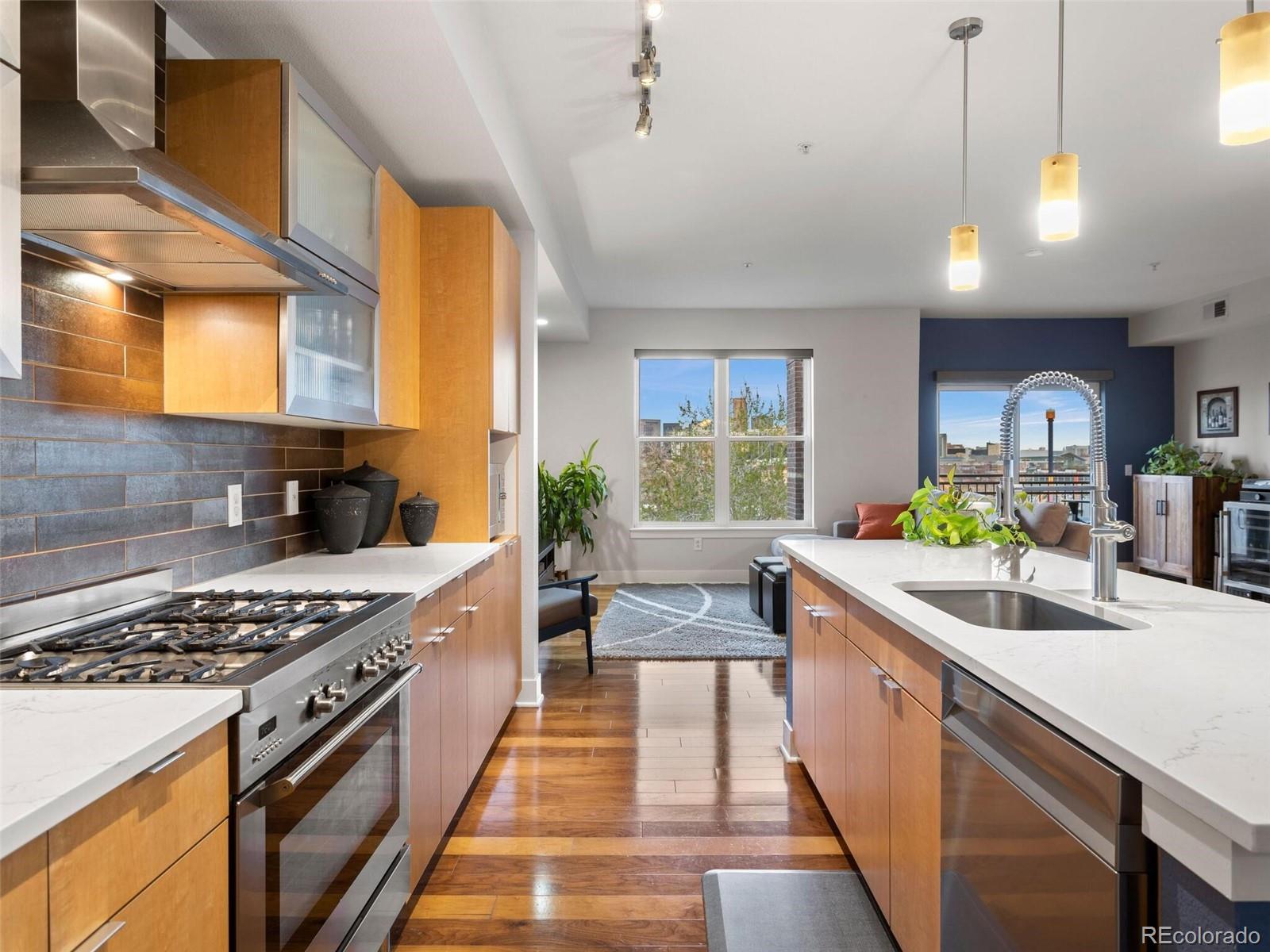 2240 N Clay Street Unit: 607