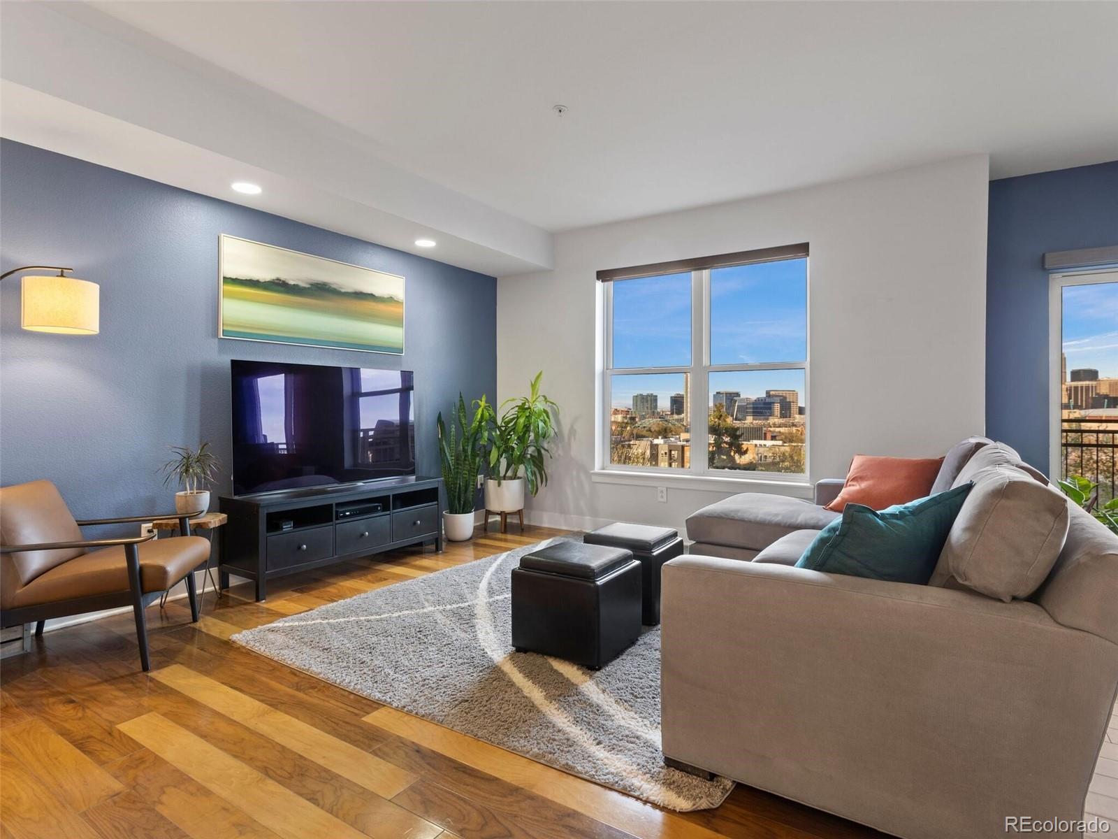 2240 N Clay Street Unit: 607