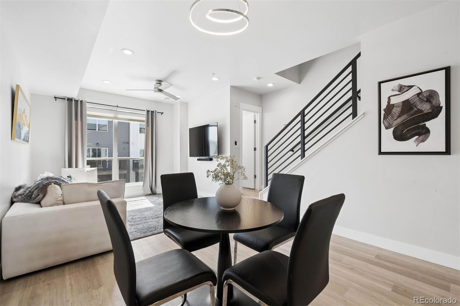 3437 W 63rd Place