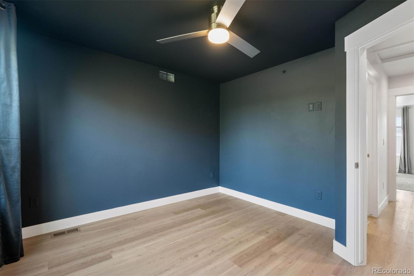 3437 W 63rd Place
