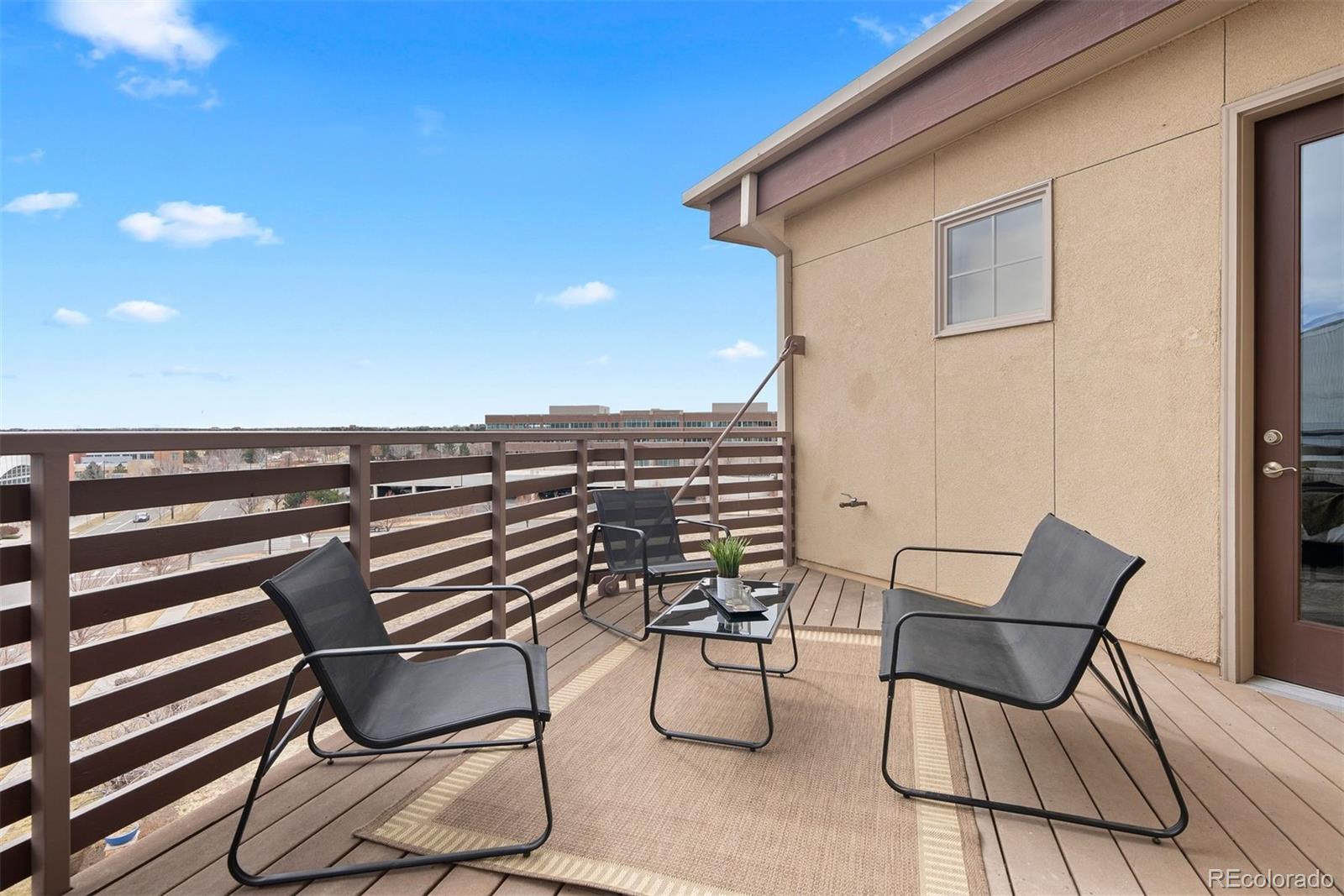 89 Rampart Way Unit: 504