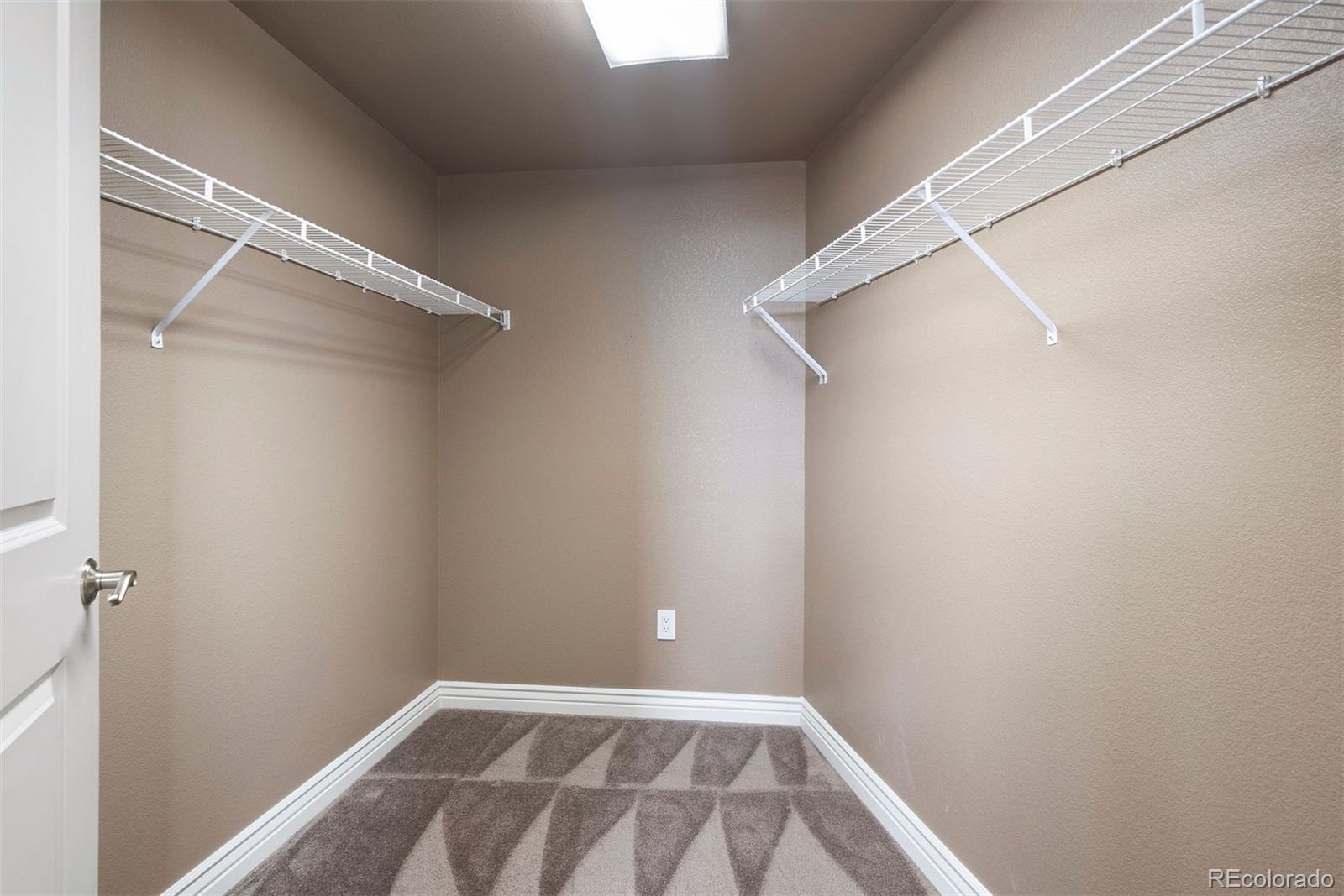 89 Rampart Way Unit: 504