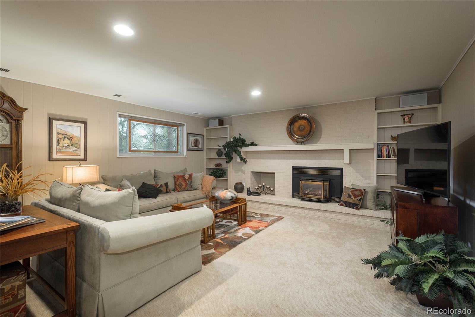 8694 E Monmouth Place