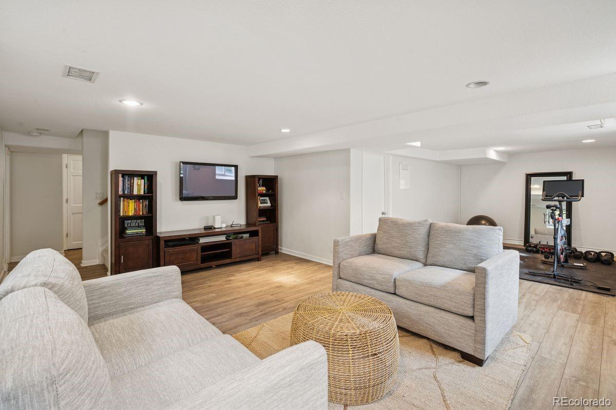 710 S Elizabeth Street