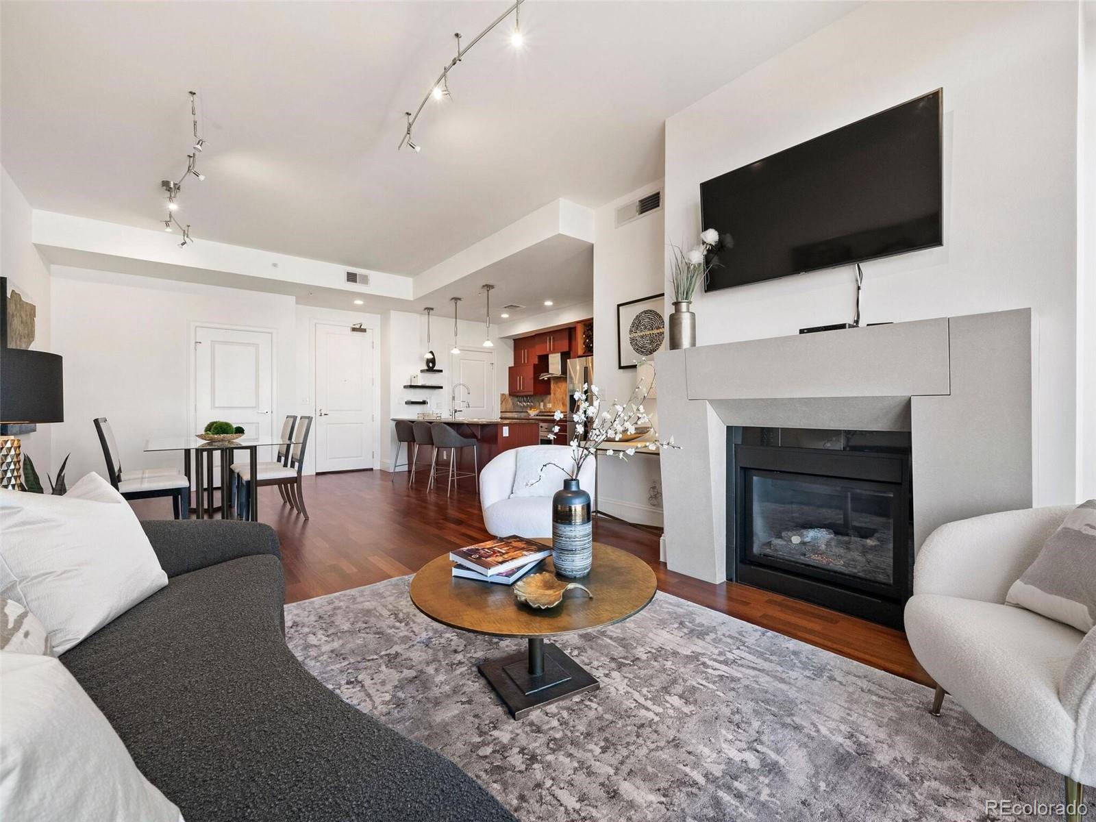 2001 Lincoln Street Unit: 1413