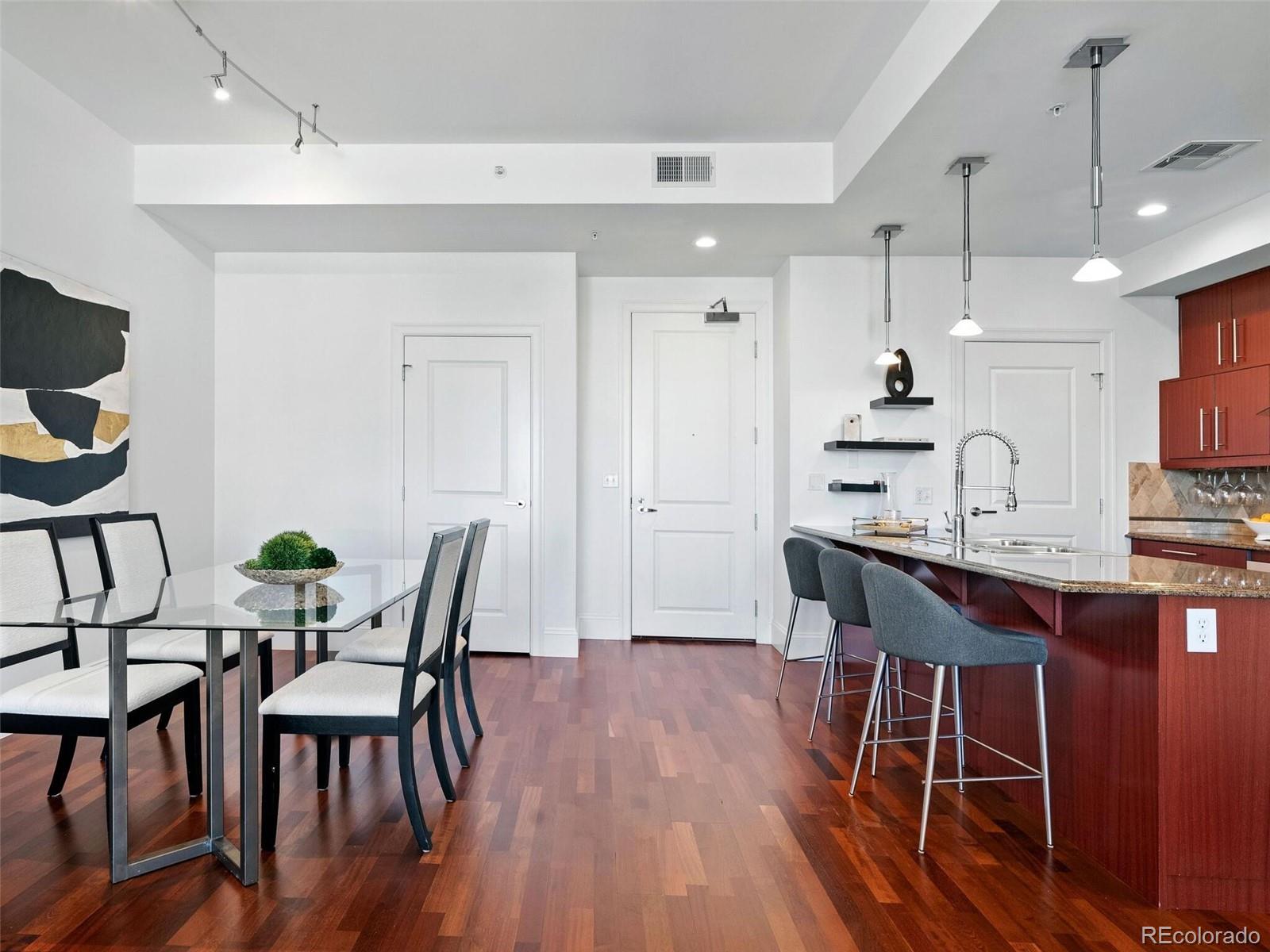 2001 Lincoln Street Unit: 1413
