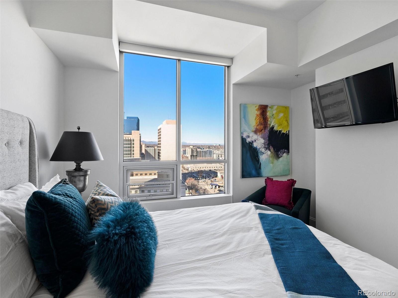 2001 Lincoln Street Unit: 1413