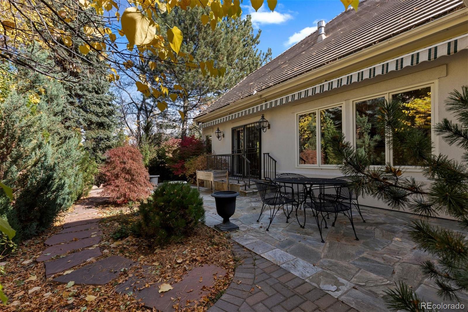 2450 E Alameda Avenue Unit: 4