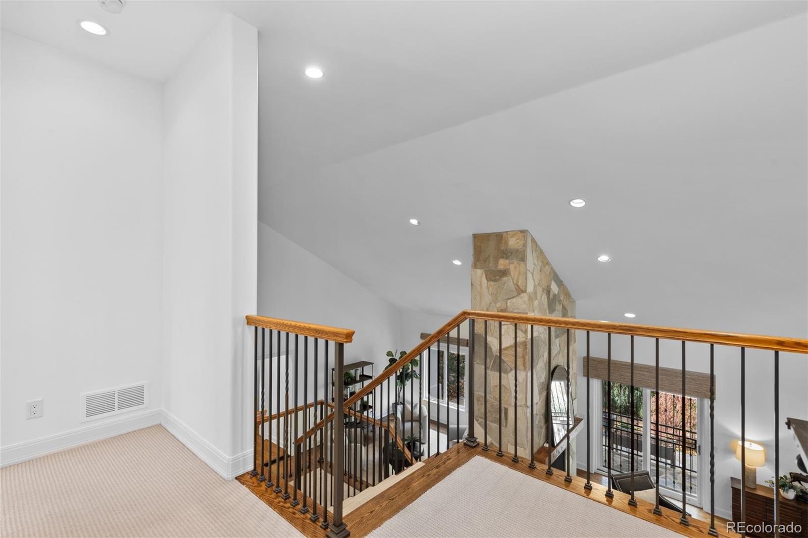 2450 E Alameda Avenue Unit: 4