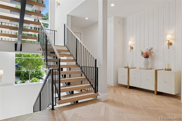 35 S Elm Street