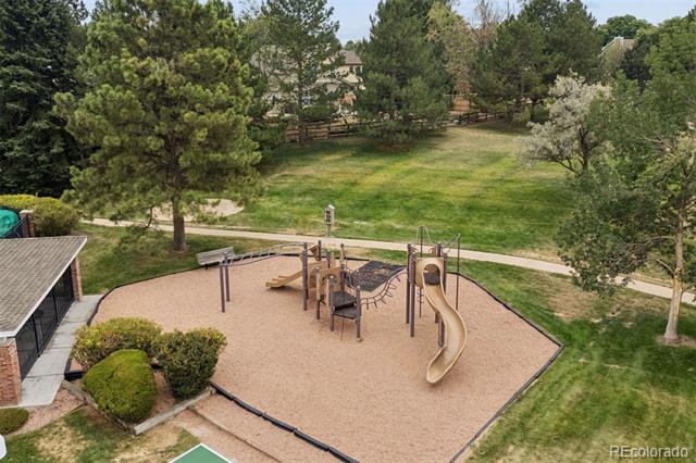 10347 King Court