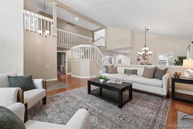 10347 King Court