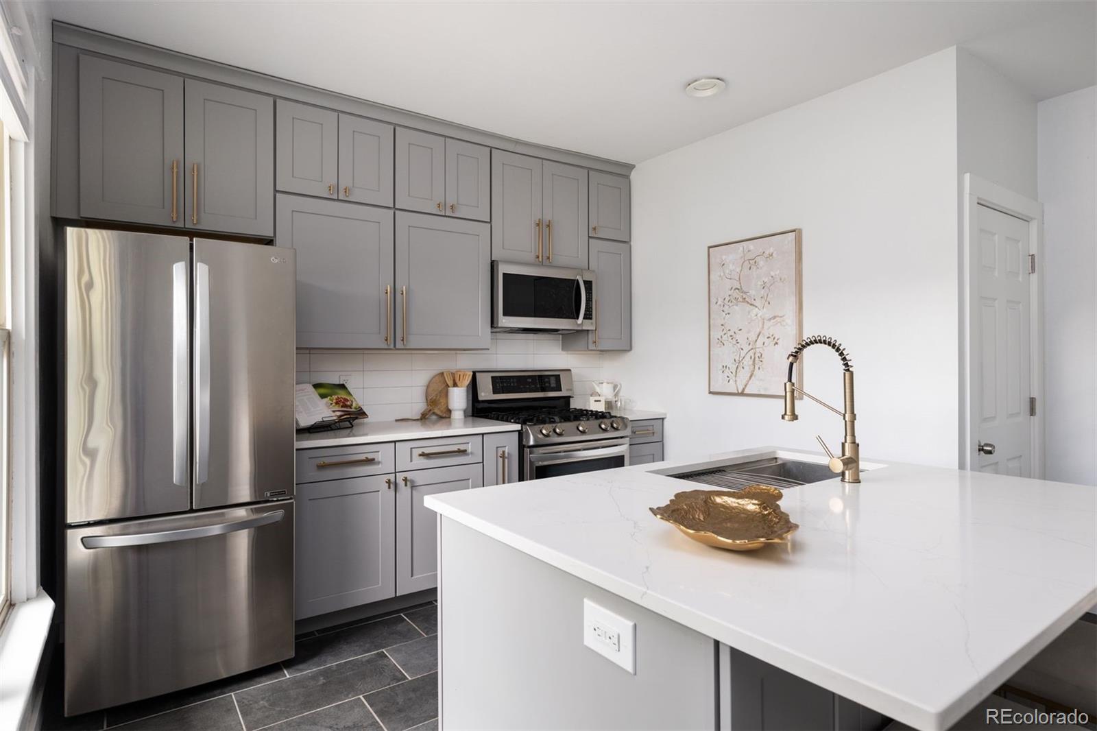1729 N Marion Street Unit: 201
