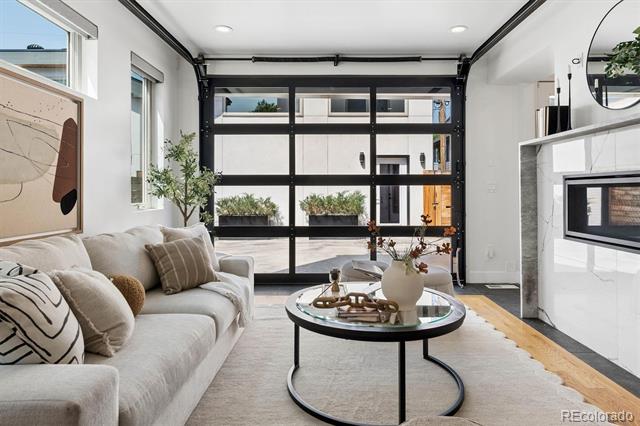 4251 Navajo Street