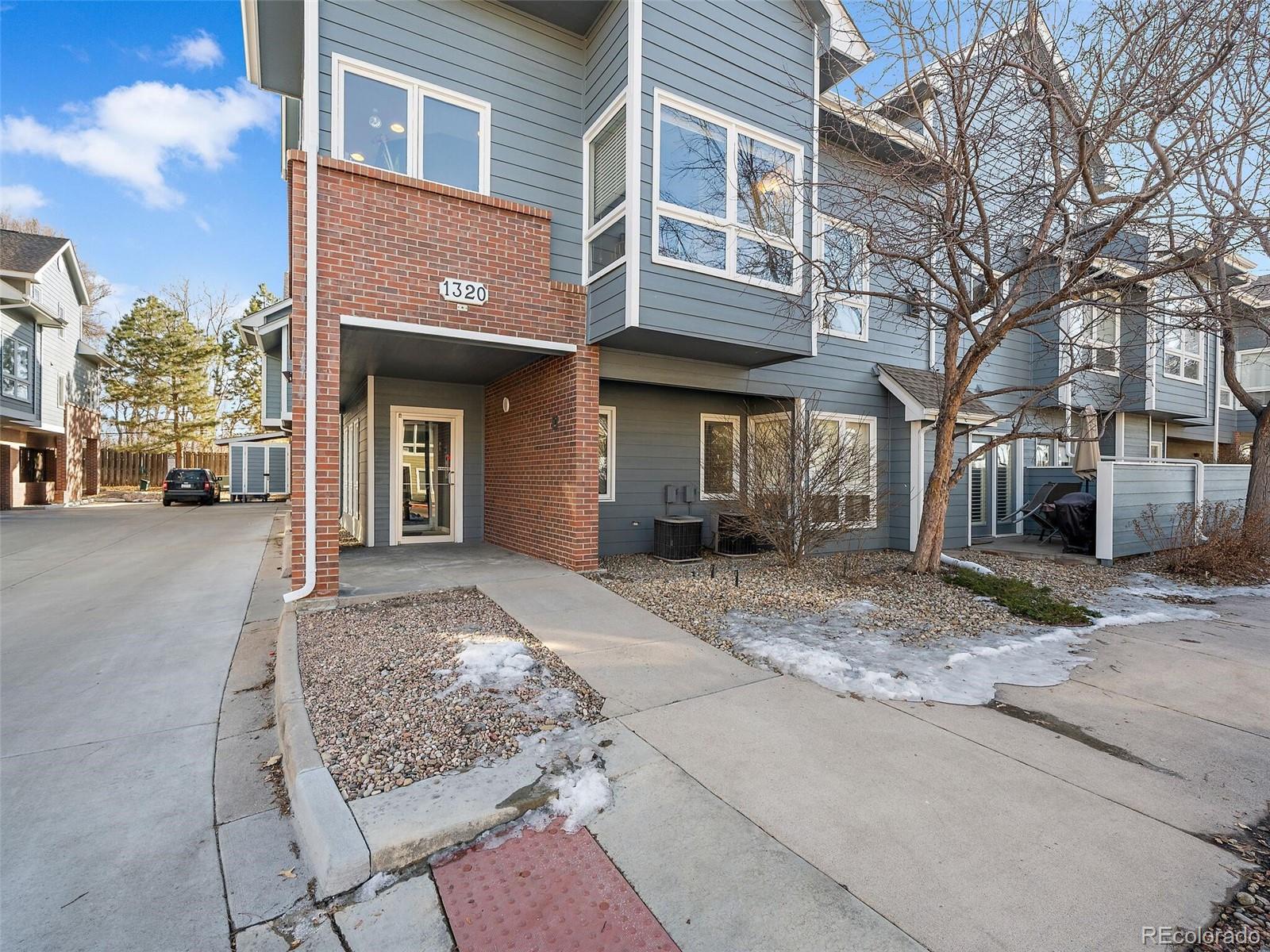 1320 S Monaco Parkway Unit: 7
