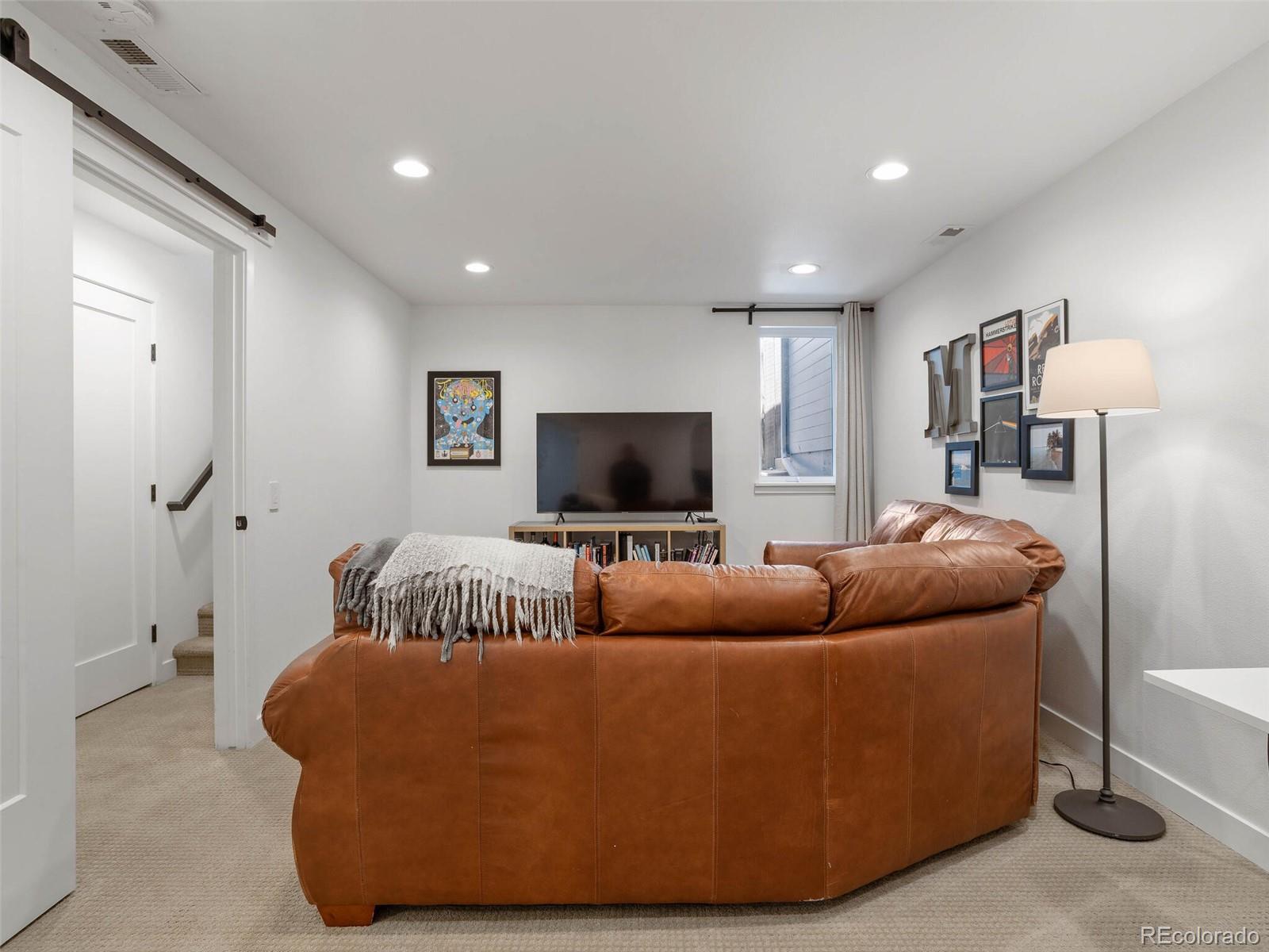 48 S Washington Street Unit: D