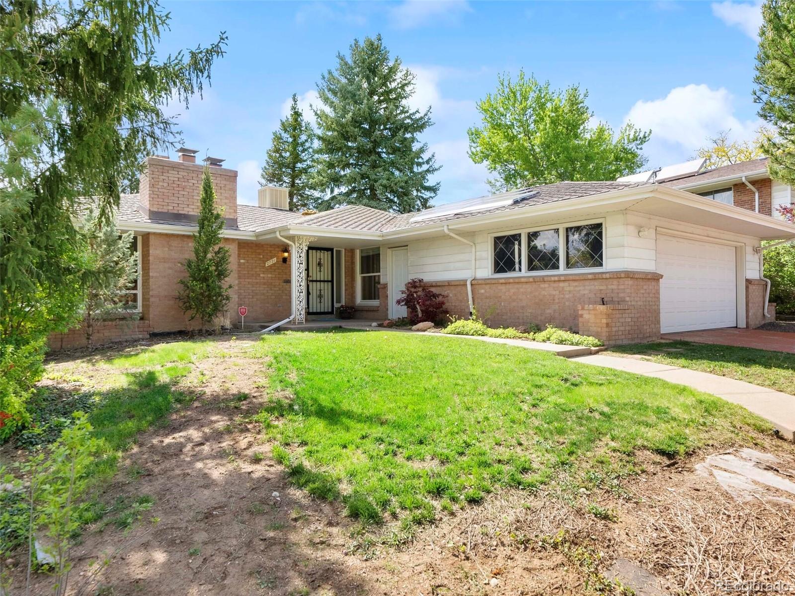 2721 S Eaton Way