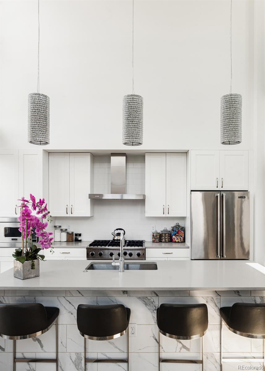 1735 Central Street Unit: 501
