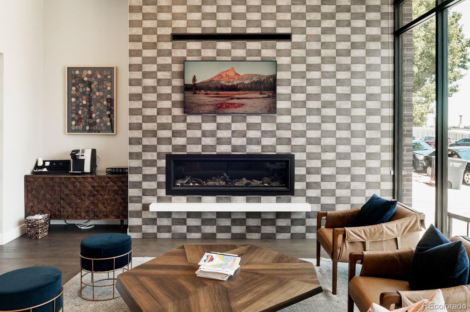 1735 Central Street Unit: 501