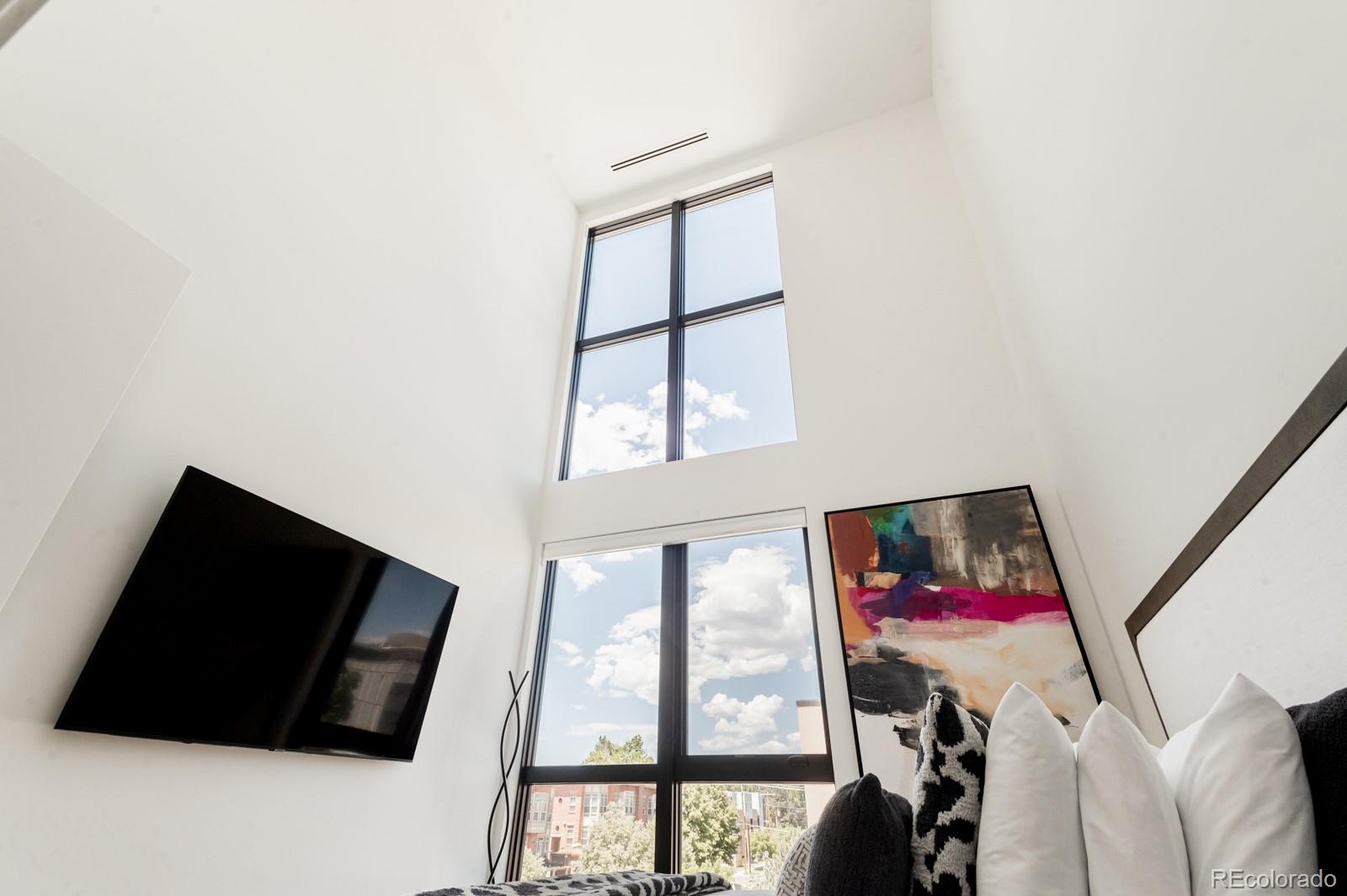 1735 Central Street Unit: 501