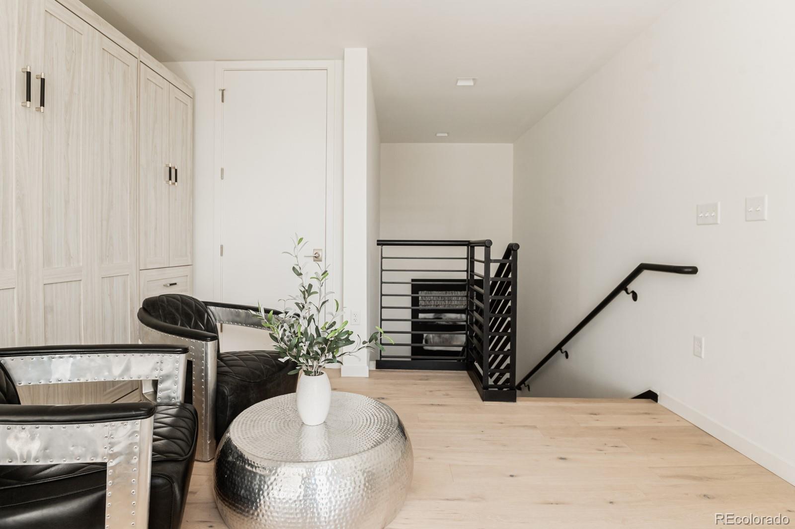 1735 Central Street Unit: 501