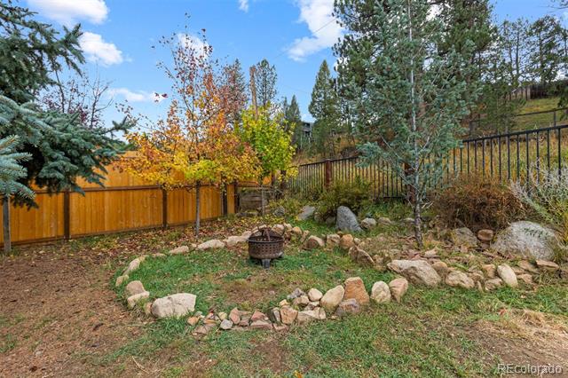 26095 Columbine Trail