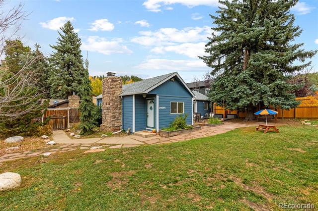 26095 Columbine Trail