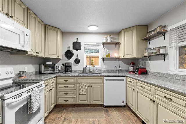26095 Columbine Trail