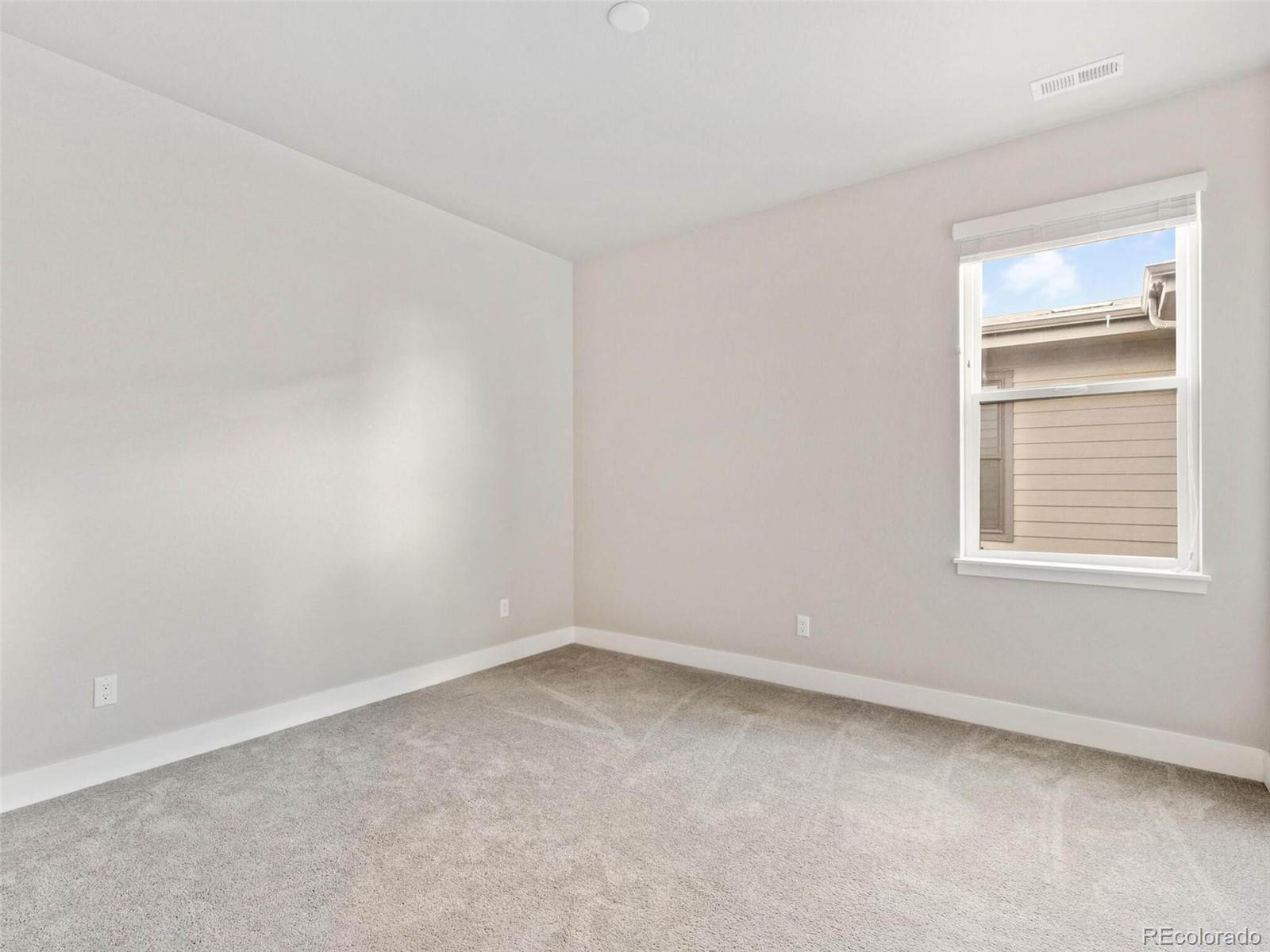 10165 Bellwether Lane
