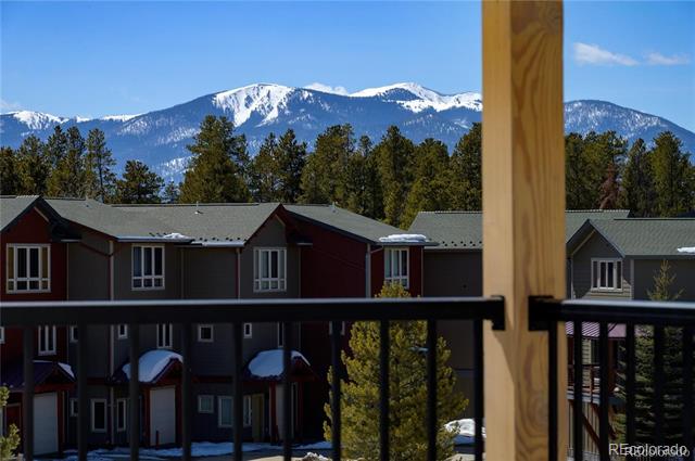 281 W Meadow Mile Unit: 4