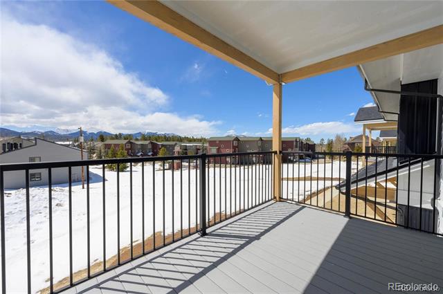 281 W Meadow Mile Unit: 4