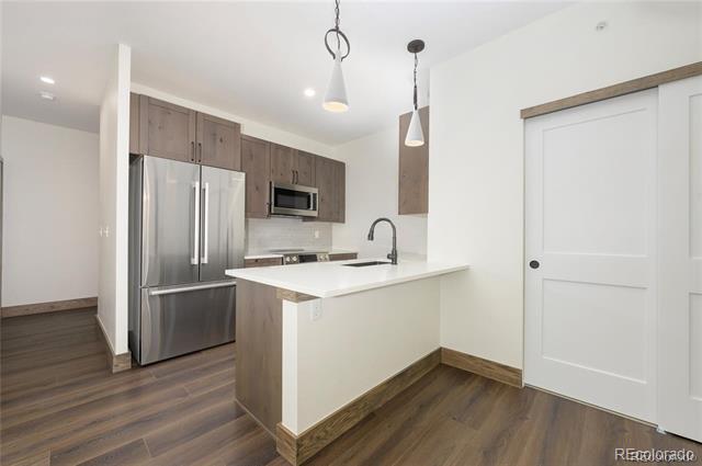 281 W Meadow Mile Unit: 4