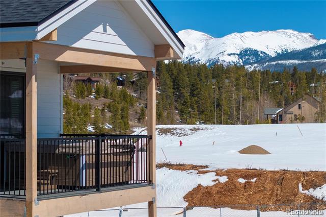 281 W Meadow Mile Unit: 4