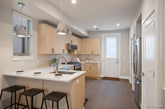 409 Harrison Street Unit: 2