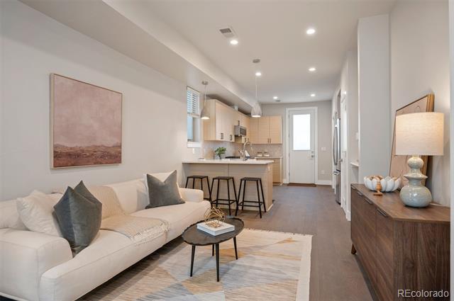 409 Harrison Street Unit: 2