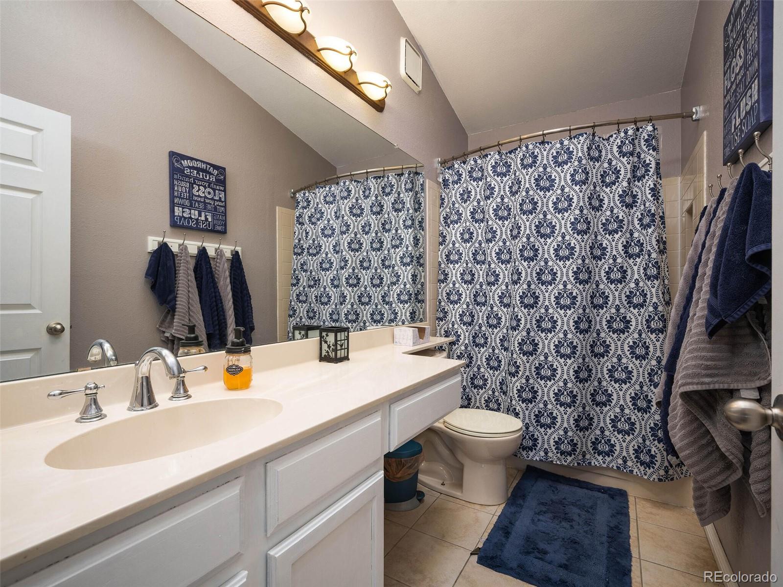 3079 S Bahama Street