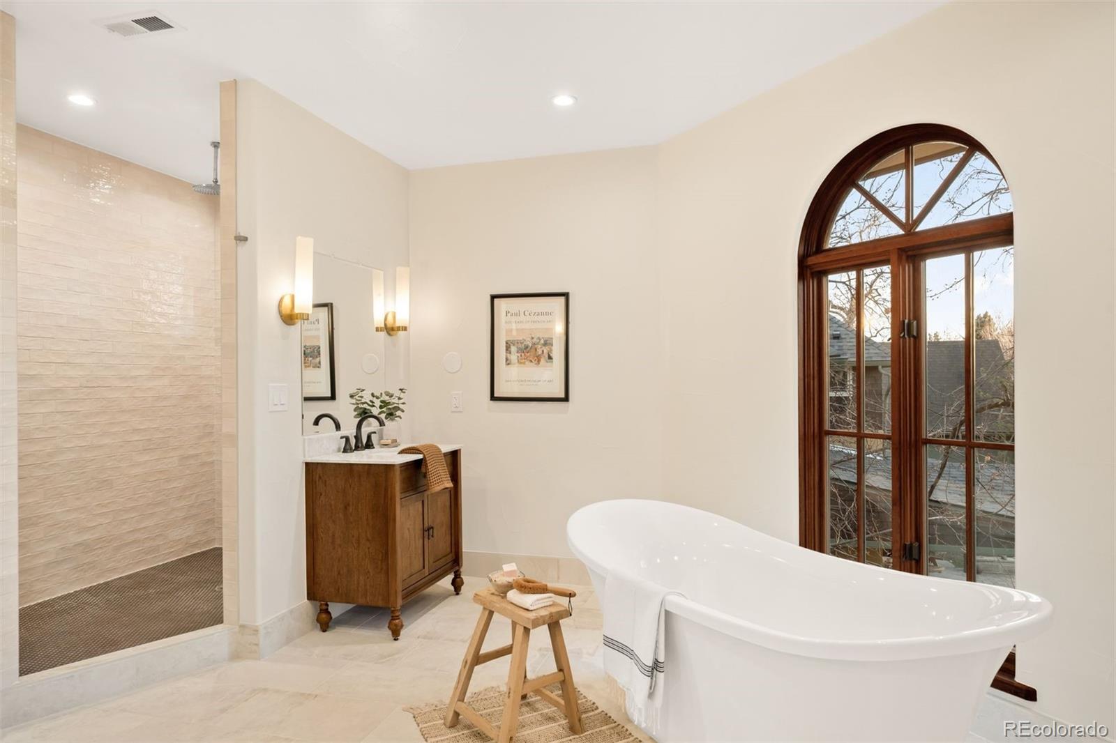 2435 S Milwaukee Street