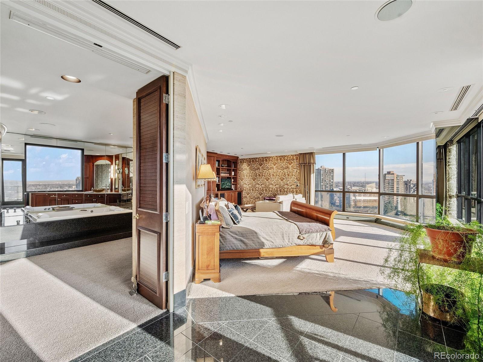 1299 N Gilpin Street Unit: 18