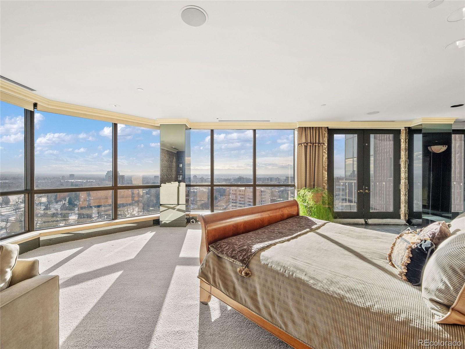 1299 N Gilpin Street Unit: 18