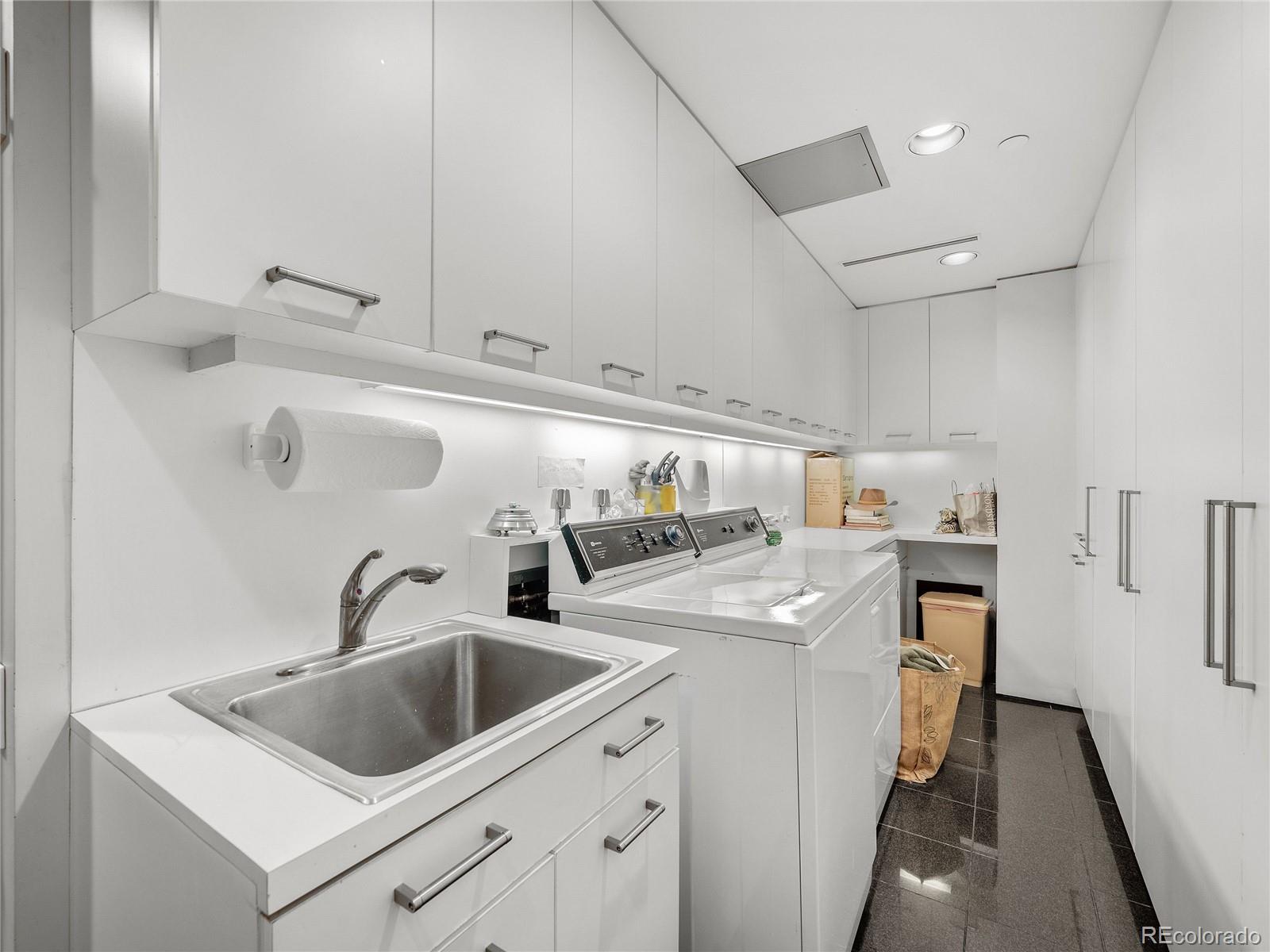 1299 N Gilpin Street Unit: 18