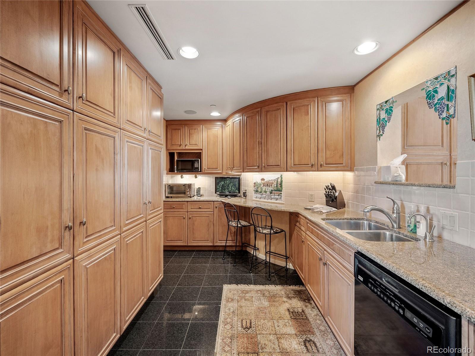 1299 N Gilpin Street Unit: 18