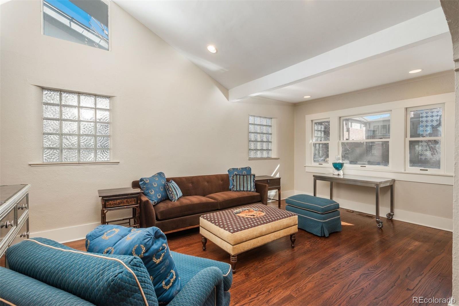 521 S High Street