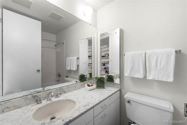 1201 N Williams Street Unit: 16A