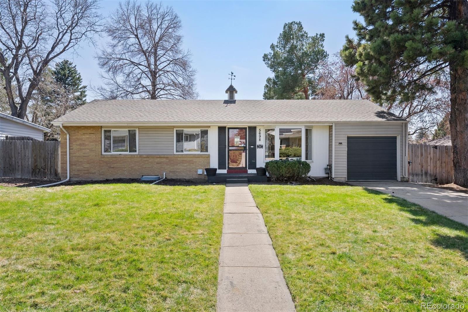 5698 E Greenwood Place