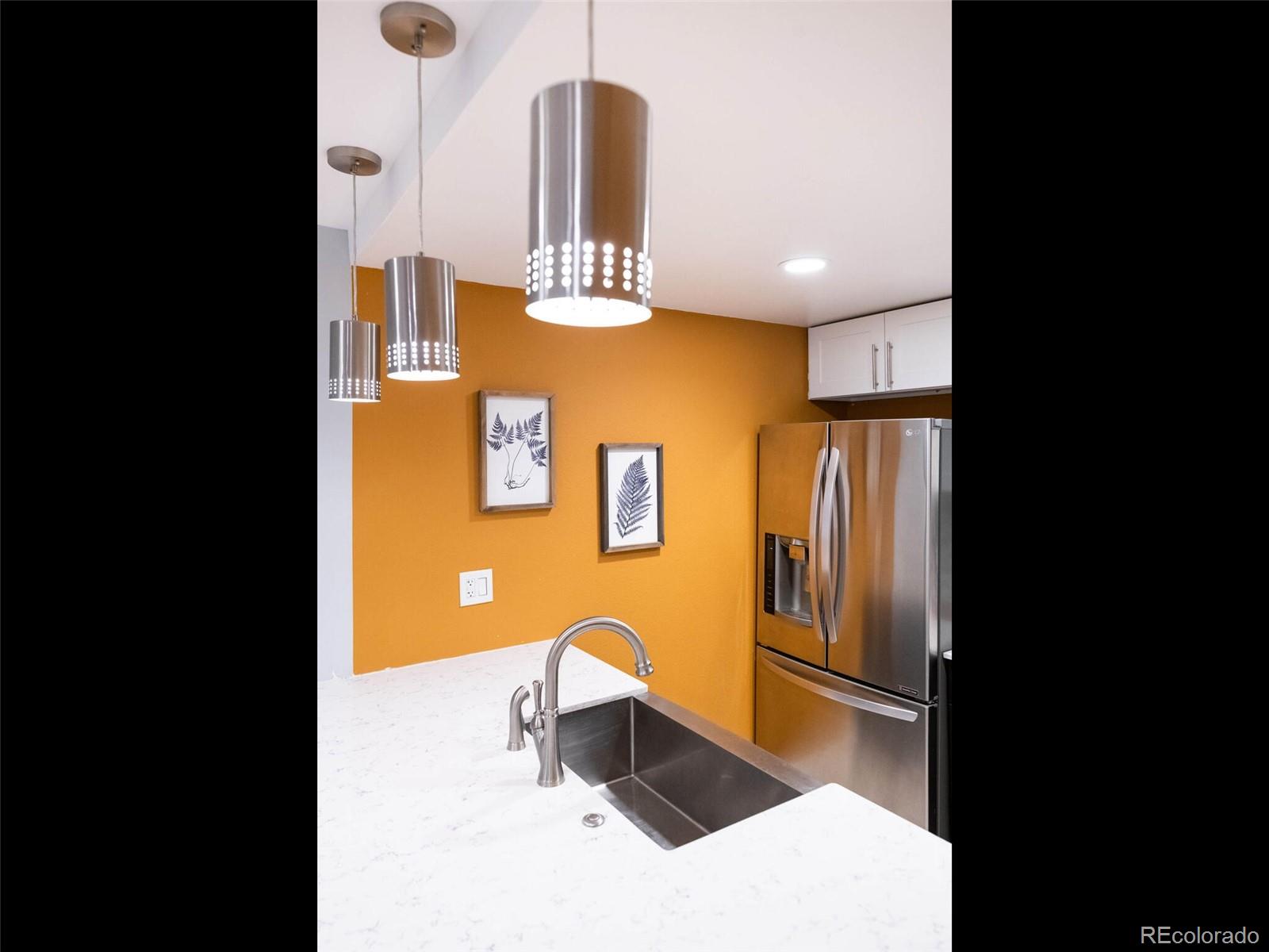 540 S Forest Street Unit: 10-102