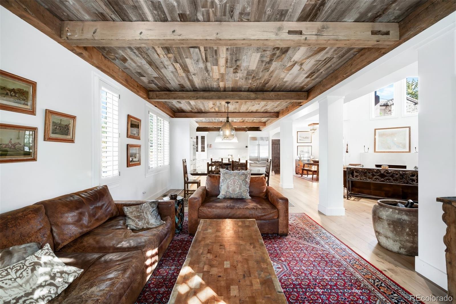 2735 E Wesley Avenue