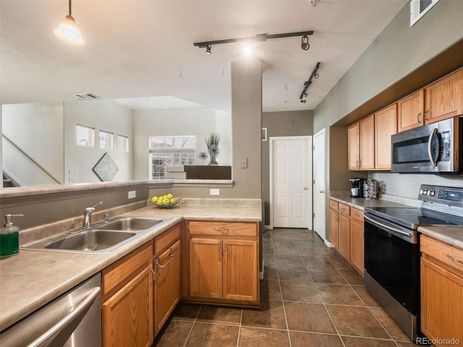 9468 E Florida Avenue Unit: 2038